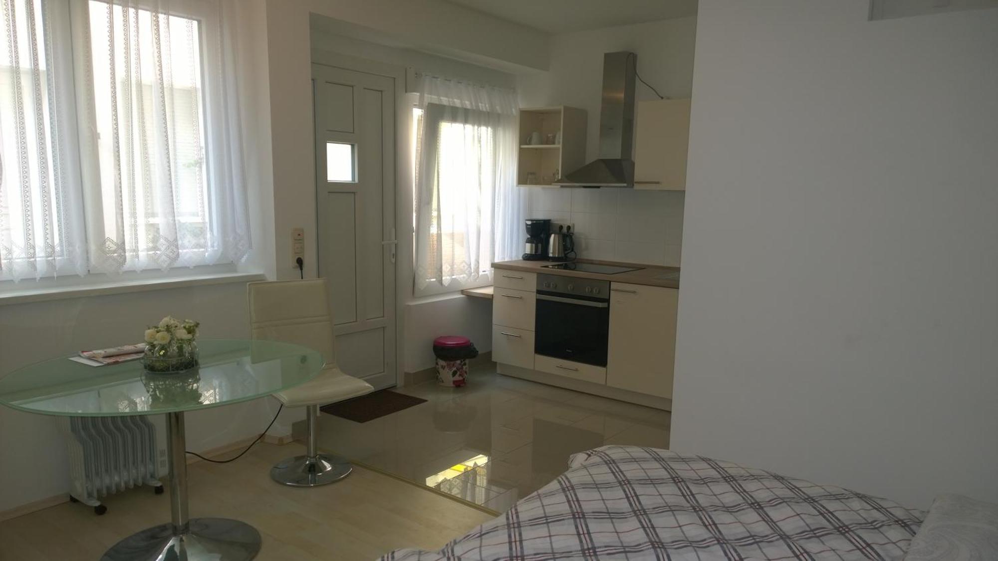 Pensionsappartments Blitz Wiesbaden Extérieur photo