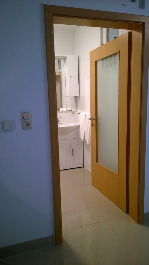 Pensionsappartments Blitz Wiesbaden Extérieur photo